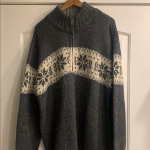 Beautiful Men’s sweater!